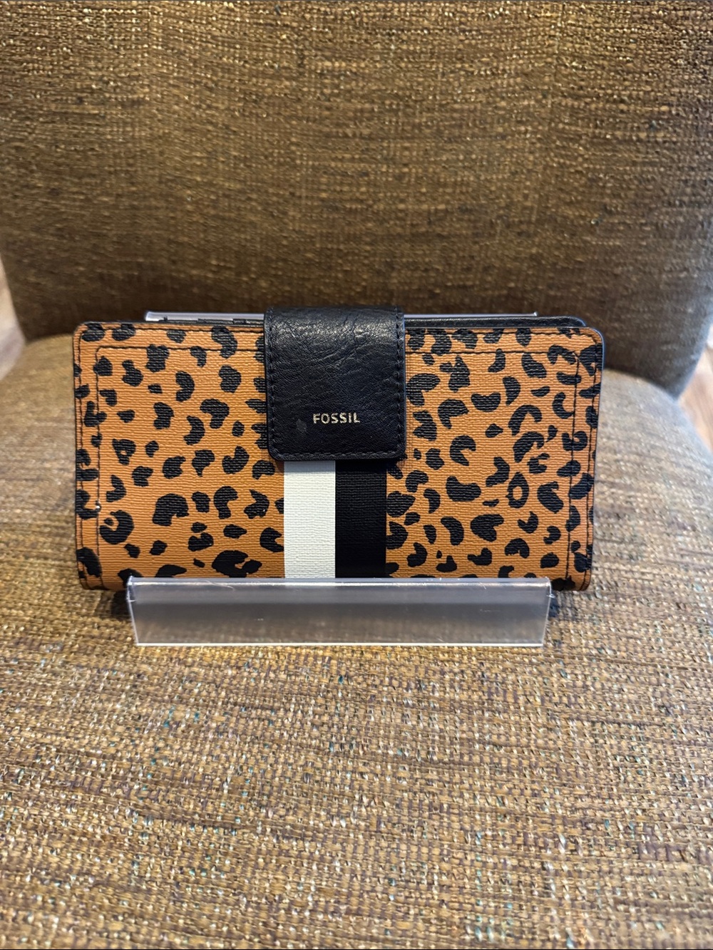 Fossil animal leopard print snap wallet
